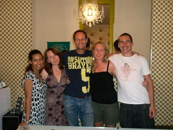 602114_323535917749187_1093945141_n